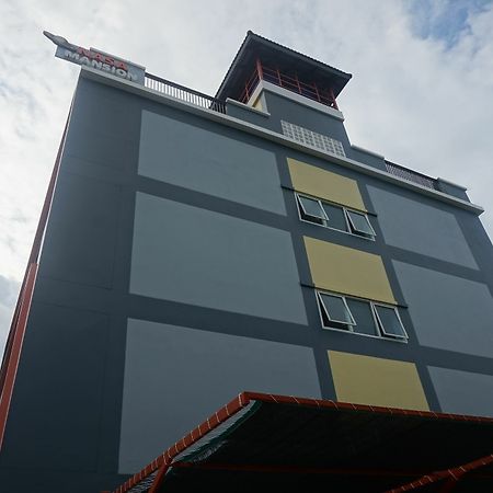 Nasa Mansion Appartement Phuket Buitenkant foto