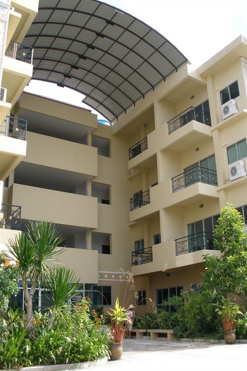 Nasa Mansion Appartement Phuket Buitenkant foto