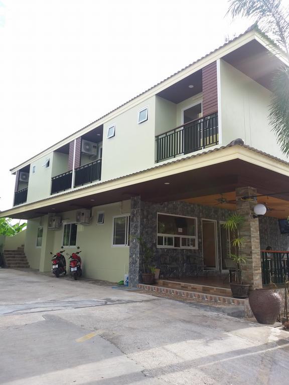 Nasa Mansion Appartement Phuket Buitenkant foto