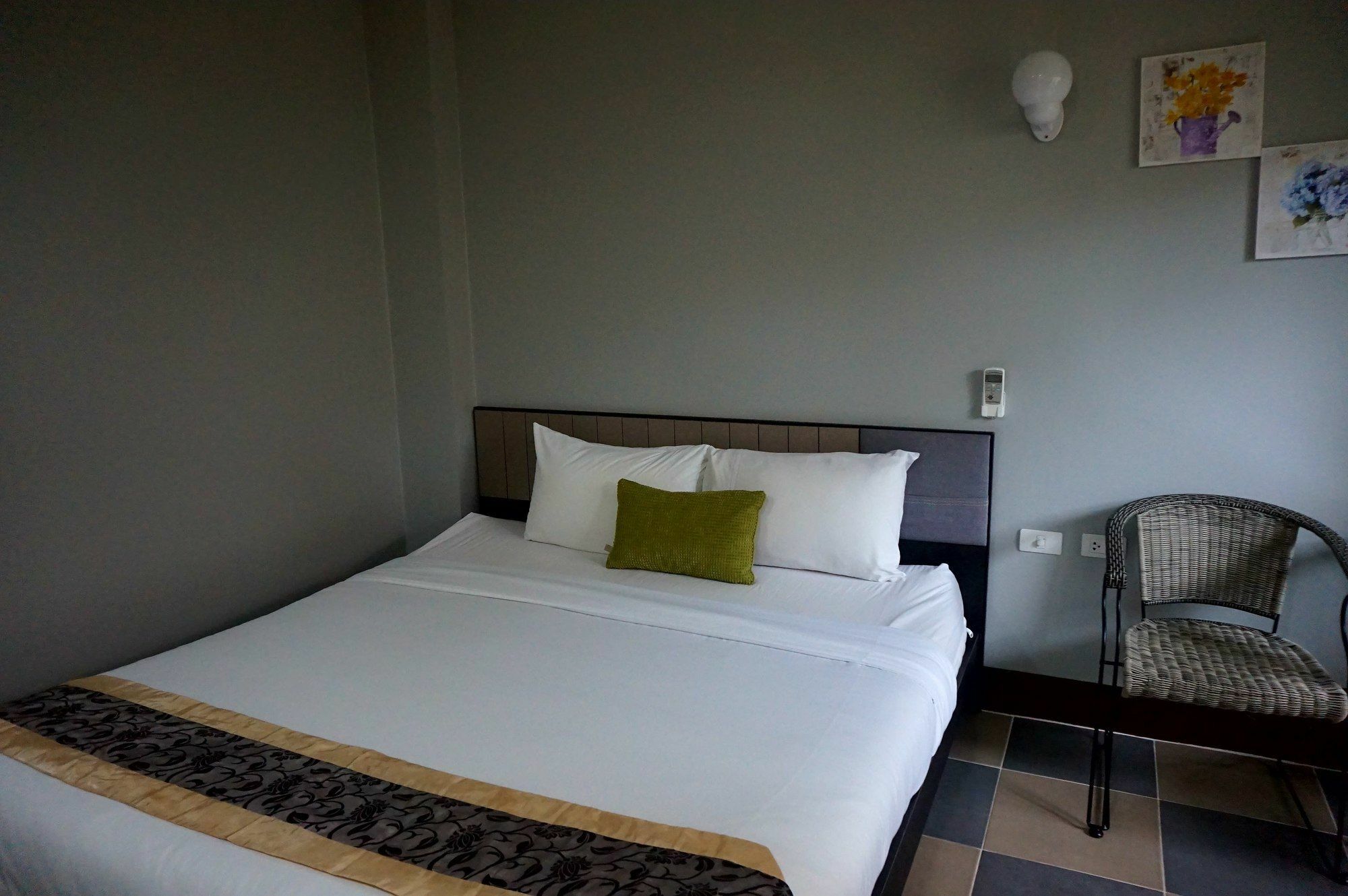 Nasa Mansion Appartement Phuket Buitenkant foto